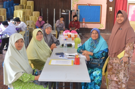 Guru-guru tingkatan 6 bersama Guru Kanan Matapelajaran Pendidikan Islam